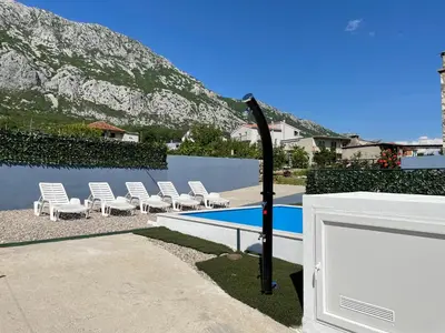Pogled na planine ili pogled na planine iz apartmana