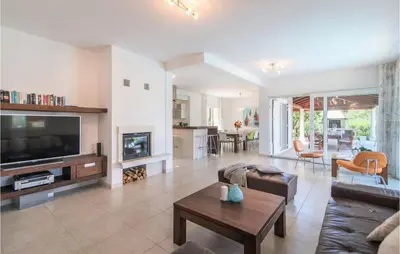 TV i/ili zabavni centar u objektu Villa Gumonca