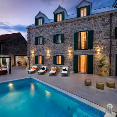 Villa Eterna