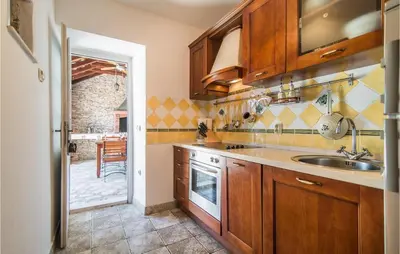 Kuhinja ili čajna kuhinja u objektu Villa Maruka