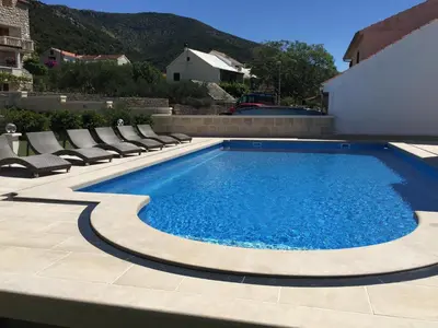 Bazen u objektu Apartments Villa Jadranka Adults only ili u blizini