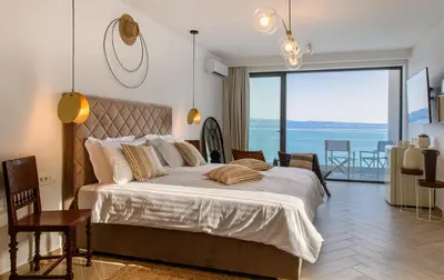 Krevet ili kreveti u jedinici u objektu Gallery Luxury Suites & Rooms-Only Adults