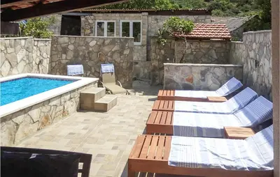 Bazen u objektu Gorgeous Home In Zastrazisce ili u blizini
