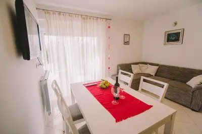 TV i/ili zabavni centar u objektu Apartments Jasna