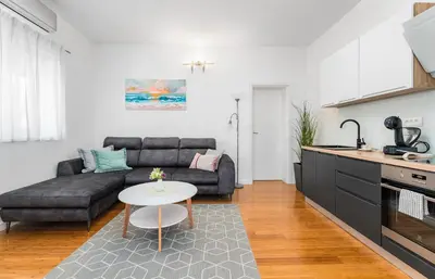 Kuhinja ili čajna kuhinja u objektu Apartments Dante
