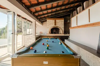 Stol za biljar u objektu Apartment Relax
