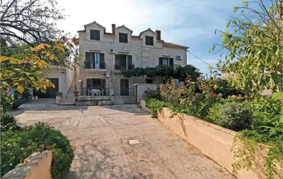 Vrt u objektu Apartment Supetar 49