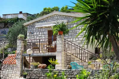 Vrt u objektu Small stone house in a quiet place island Solta