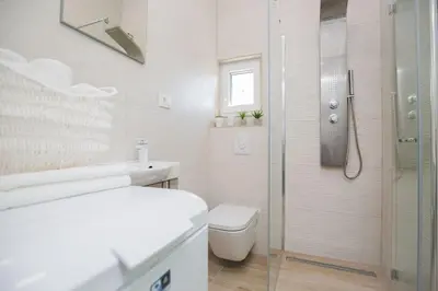 Kupaonica u objektu Apartments Salsa