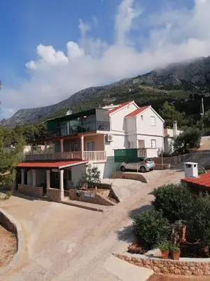 Pogled na planine ili pogled na planine iz apartmana