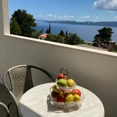 Emmi Apartments