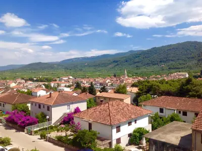 Pogled na planine ili pogled na planine iz apartmana