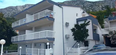 Pogled na planine ili pogled na planine iz apartmana