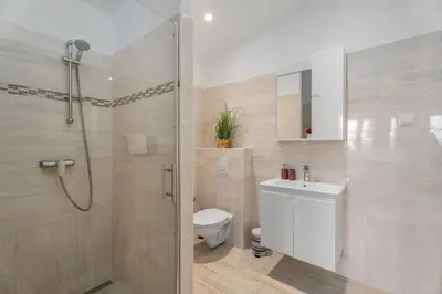 Kupaonica u objektu Seafront Villa Azzurro with heated pool