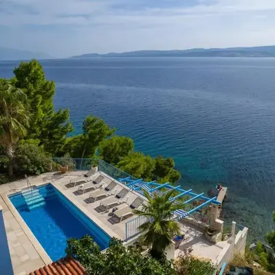 Seafront Villa Azzurro with heated pool