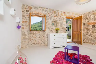 Pogled na planine ili pogled na planine iz vila