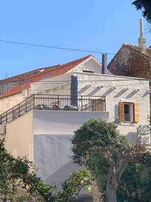 Zgrada u kojoj se nalazi apartman