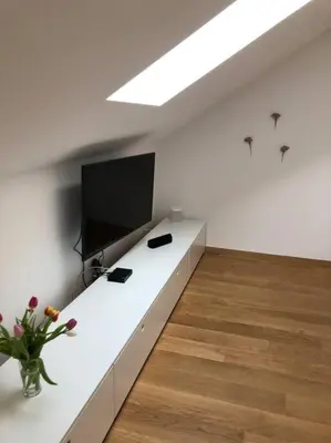TV i/ili zabavni centar u objektu LaBellaSu Studio