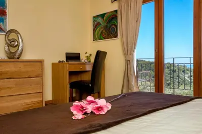 Krevet ili kreveti u jedinici u objektu Astounding Hvar Villa 4 Bedrooms Villa Crystal Hvar 1 Mesmerizing Sea View