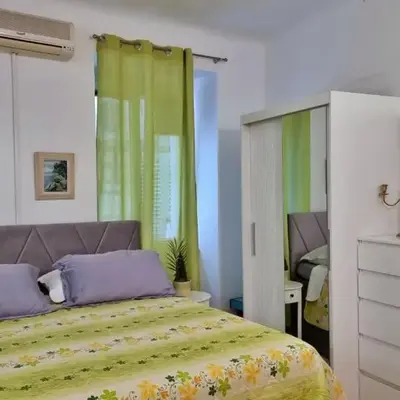Heart of Omis - Green