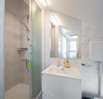Kupaonica u objektu East Side Apartment