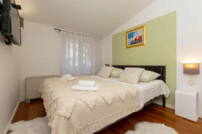 Krevet ili kreveti u jedinici u objektu Apartments Villa White House
