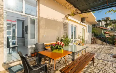 Balkon ili terasa u objektu Stunning Apartment In Krilo Jesenice With Wifi