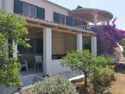 Zgrada u kojoj se nalazi apartman