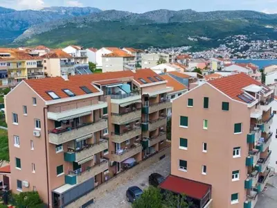 Pogled na planine ili pogled na planine iz apartmana
