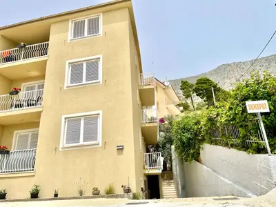 Pogled na planine ili pogled na planine iz apartmana