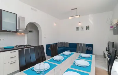 Kuhinja ili čajna kuhinja u objektu Holiday Home Gata 15