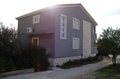 Zgrada u kojoj se nalazi apartman