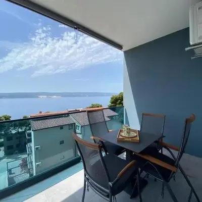Apartment 5118-7 for 4 Pers in Lokva Rogoznica