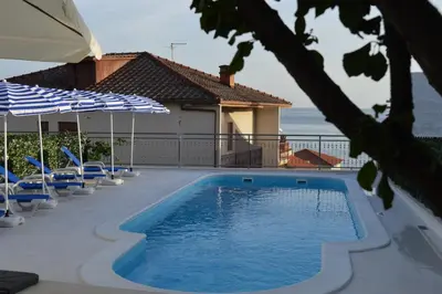Bazen u objektu Apartments Vinka ili u blizini