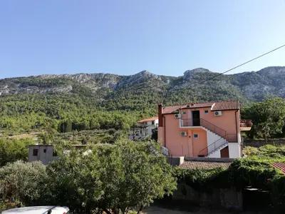 Pogled na planine ili pogled na planine iz apartmana