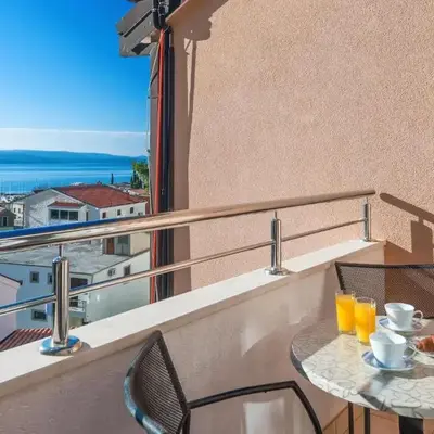 Stunning Apartment In Baska Voda