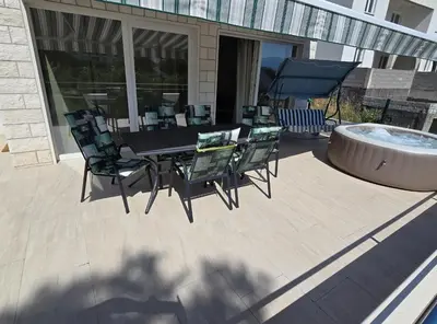 Balkon ili terasa u objektu Luxury apartment ANI II with jacuzzi