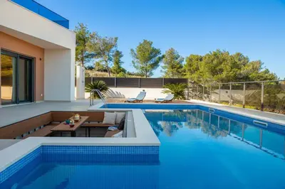 Bazen u objektu Villa Golden Ananas, 45 m2 headet pool, seaview ili u blizini