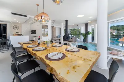 Tlocrt objekta Beautiful Villa Estate da Noi with a pool in Hvar