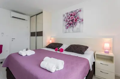 Krevet ili kreveti u jedinici u objektu Apartments by the sea Podstrana, Split - 20669