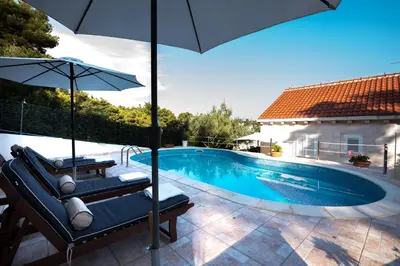 Bazen u objektu Villa Katja ili u blizini