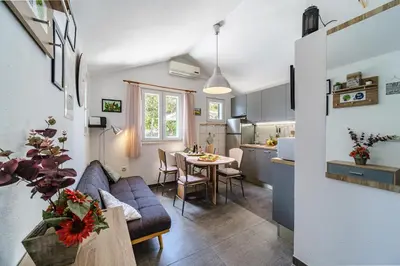 Kuhinja ili čajna kuhinja u objektu Villa Maria Škrip