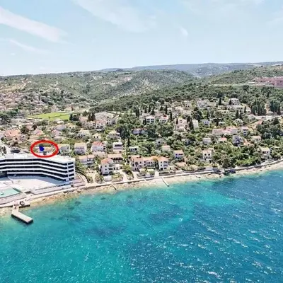 Apartments by the sea Postira