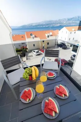 Hrana u apartmanu ili u blizini