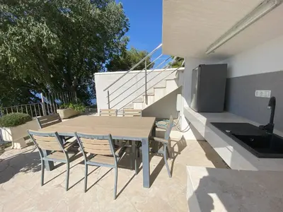 Balkon ili terasa u objektu Holiday home Kuzma with private pool and sea view