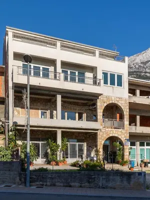 Pogled na planine ili pogled na planine iz apartmana