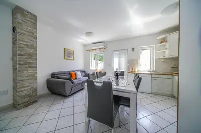 Kuhinja ili čajna kuhinja u objektu Apartments by the sea Postira, Brac - 22161