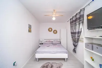 Krevet ili kreveti u jedinici u objektu Apartments with a parking space Postira, Brac - 22166