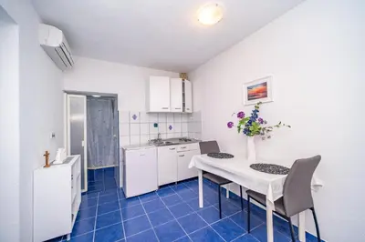 Kuhinja ili čajna kuhinja u objektu Apartments with a parking space Postira, Brac - 22166