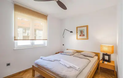 Krevet ili kreveti u jedinici u objektu 3 Bedroom Nice Apartment In Omis